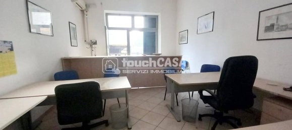 2 rooms Commercial property in Aversa, Italy No. 65257 5