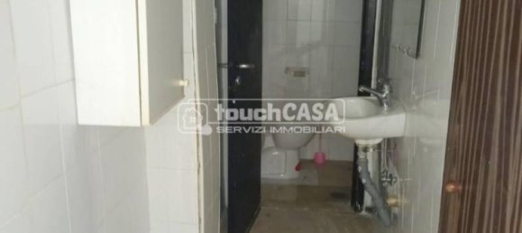 2 rooms Commercial property in Aversa, Italy No. 65257 4