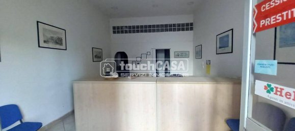 2 rooms Commercial property in Aversa, Italy No. 65257 6