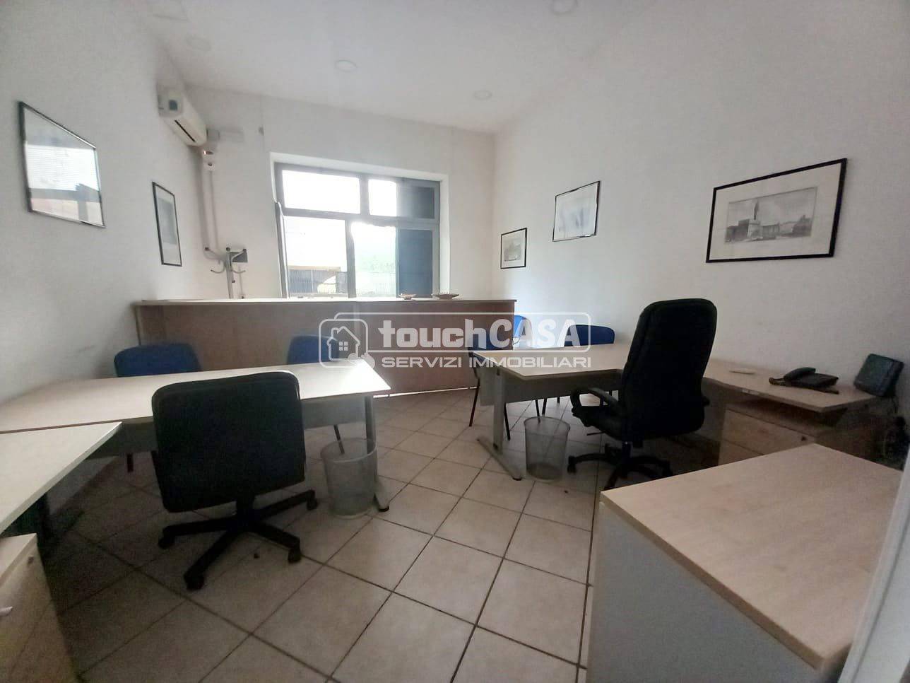 2 rooms Commercial property in Aversa, Italy No. 65257