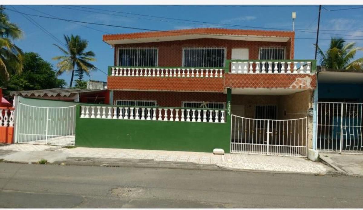 Дом с 5 спальнями в Веракрус, Мексика № 210171