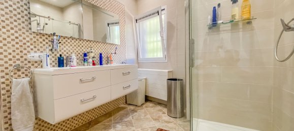 5 bedrooms Villa in Altea, Spain No. 11975 14