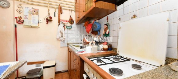 Apartamento de 2 dormitorios en Gargnano, Italy No. 329053 10