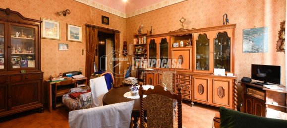 Apartamento de 2 dormitorios en Gargnano, Italy No. 329053 4