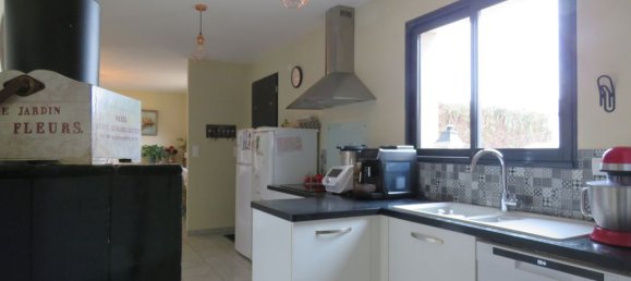 3 Schlafzimmer Haus in Luisant, France, Nr. 214348 4