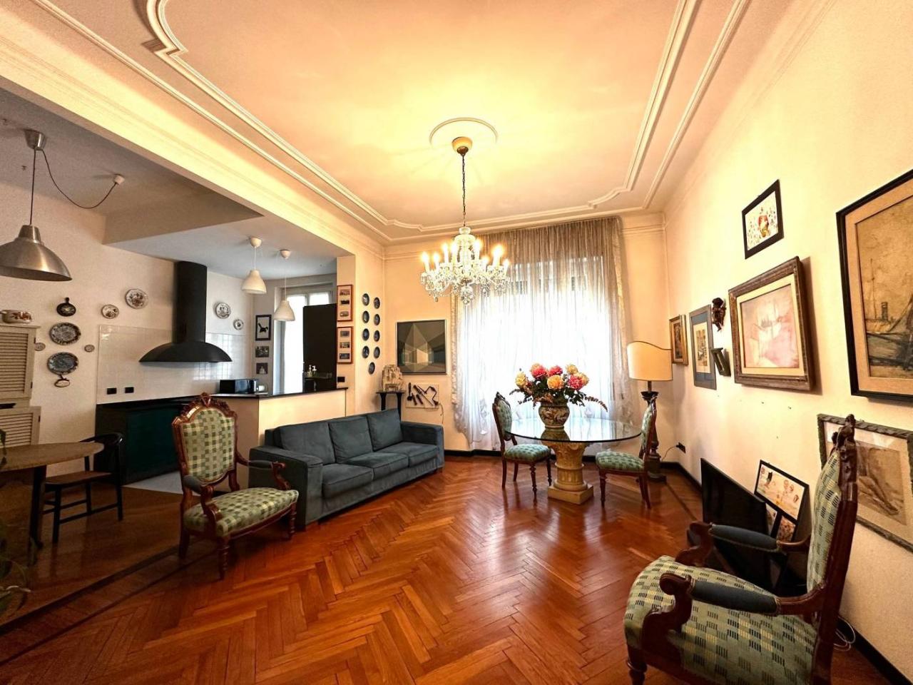 3 rooms Apartment in Genoa, Italy No. 32741