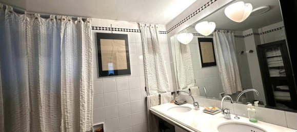 3 rooms Apartment in Genoa, Italy No. 32741 46