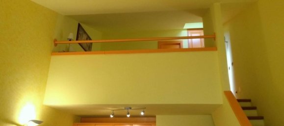 Квартира с 2 комнатами в Кастильоне делла Пеская, Италия № 112583 11