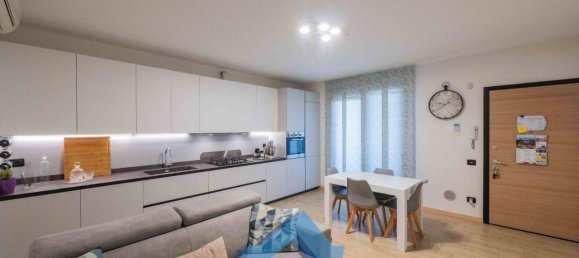 2غرفة شقة في Carobbio degli Angeli, Italy رقم 42626 4