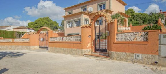 5 bedrooms Villa in Calpe, Spain No. 133704 2