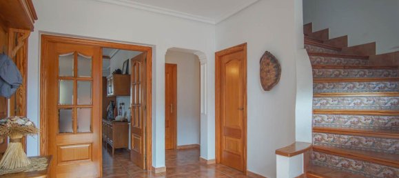 5 bedrooms Villa in Calpe, Spain No. 133704 12