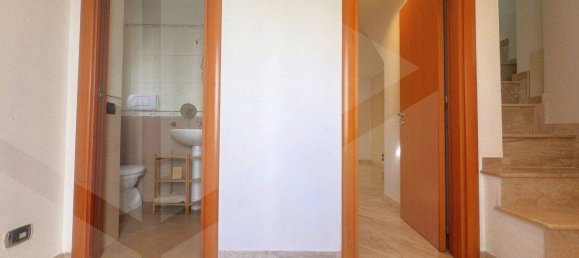 3 rooms House in Triggiano, Italy No. 24558 19