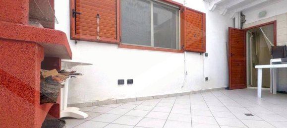 3 rooms House in Triggiano, Italy No. 24558 8