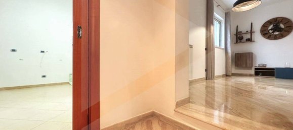 3 rooms House in Triggiano, Italy No. 24558 11