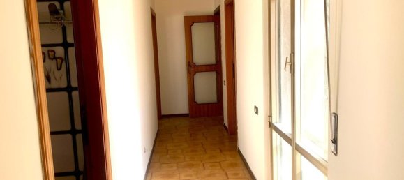 3 rooms Apartment in Chieti, Italy No. 211750 7