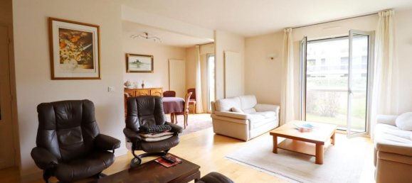 2 bedrooms Apartment in Versailles, France No. 165177 5