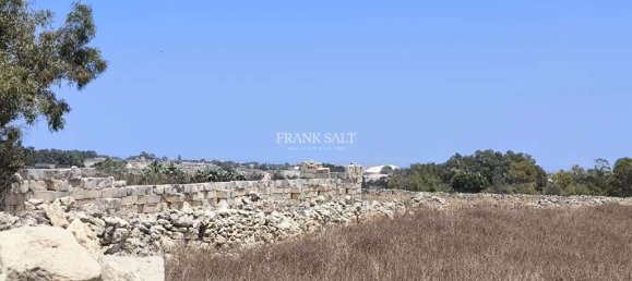 قطعة أرض في Siggiewi, Malta 1668متر مربع رقم 13482 3