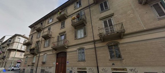 4 rooms Apartment in Turin, Italy No. 206772 4
