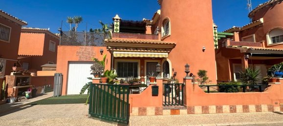 3 غرف نوم فيلا في Alicante, Spain رقم 178203 2