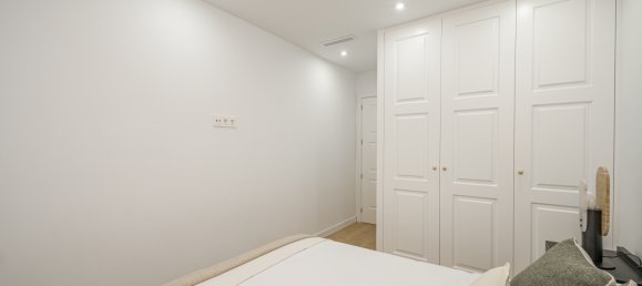 4 bedrooms Apartment in Madrid, Spain No. 126868 33