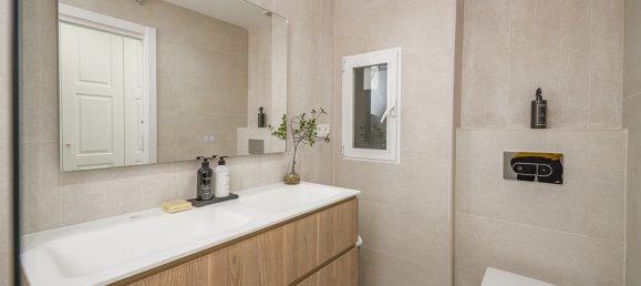 4 bedrooms Apartment in Madrid, Spain No. 126868 37