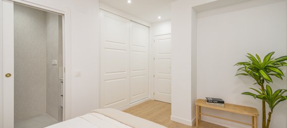 4 bedrooms Apartment in Madrid, Spain No. 126868 22