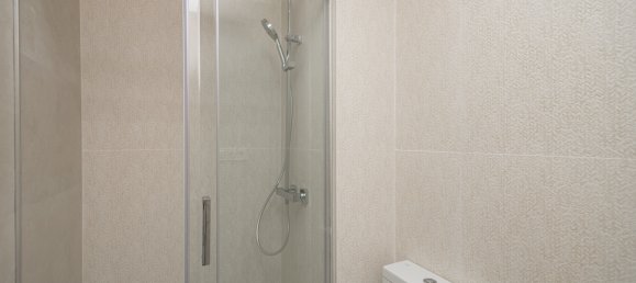 4 bedrooms Apartment in Madrid, Spain No. 126868 25