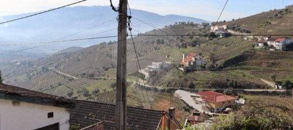 2 bedrooms House in Santa Marta de Penaguiao, Portugal No. 163575 6