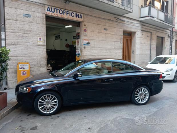 1غرفة مكتب في Bari, Italy رقم 288889