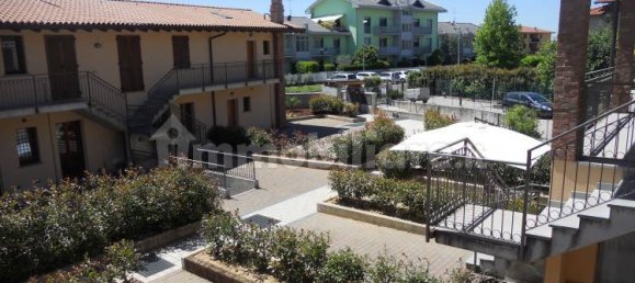 Apartamento de 1 dormitorio en Bonate Sotto, Italy No. 177247 14