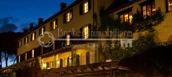 25-Zimmer Villa in Lucca, Italy, Nr. 50813 3