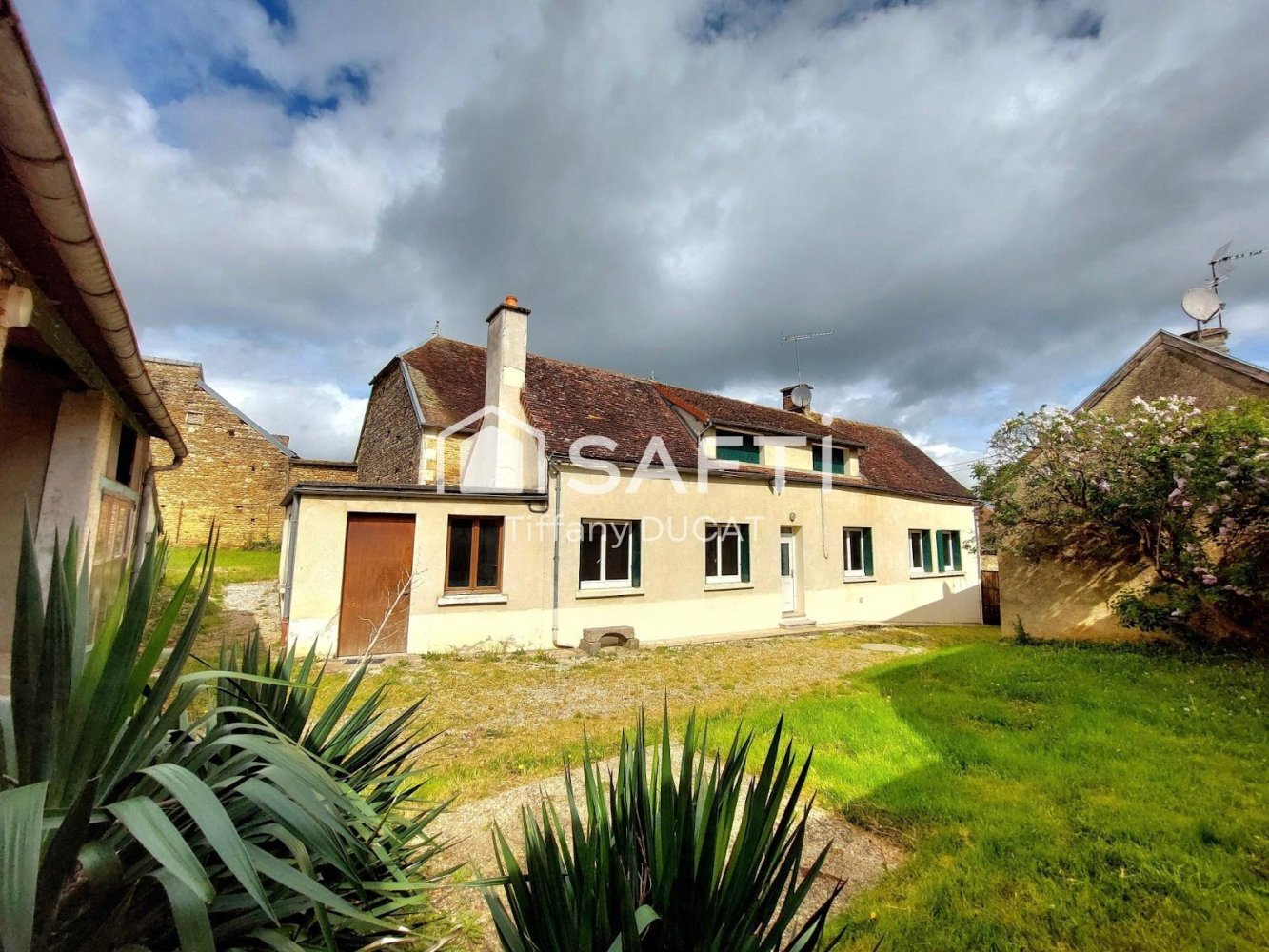 Дом с 4 спальнями в Куссегре, Франция № 242402