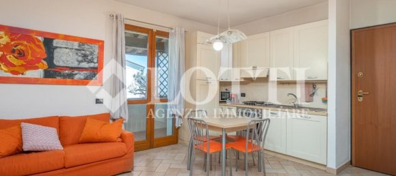3 rooms Apartment in Calcinaia, Italy No. 49209 25