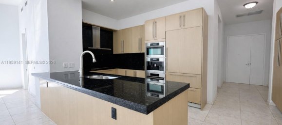 2 غرف نوم عقار تجاري في Miami, الولايات المتحدة رقم 614323 3