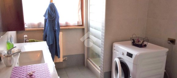 3 chambres Appartement à Cassina de' Pecchi, Italy No. 324779 9