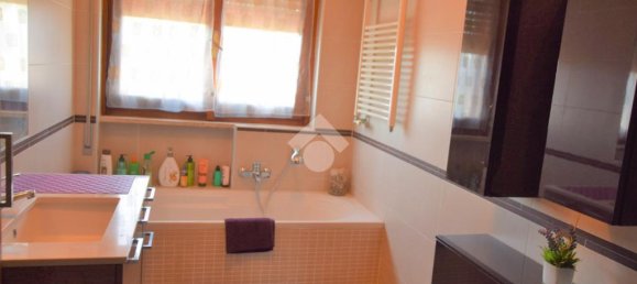 3 chambres Appartement à Cassina de' Pecchi, Italy No. 324779 6