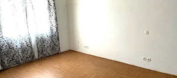 3 bedrooms House in Drancy, France No. 188180 3