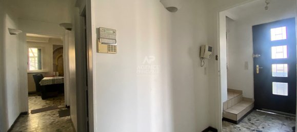 6 bedrooms House in Nanterre, France No. 184812 5