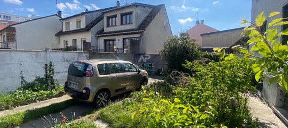 6 bedrooms House in Nanterre, France No. 184812 4