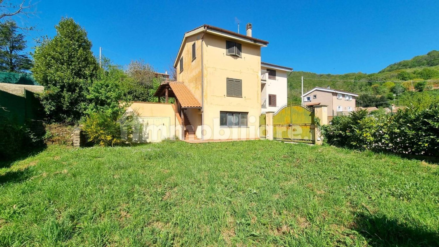 2 bedrooms House in Trevignano Romano, Italy No. 8709