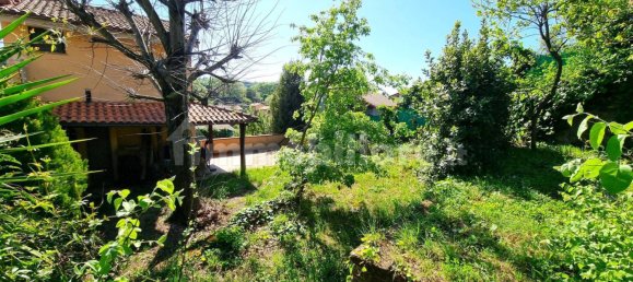 2 bedrooms House in Trevignano Romano, Italy No. 8709 40