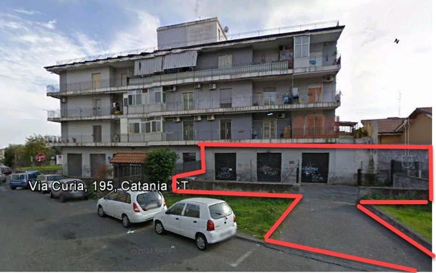 296m² Commercial property in Catania, Italy No. 256917