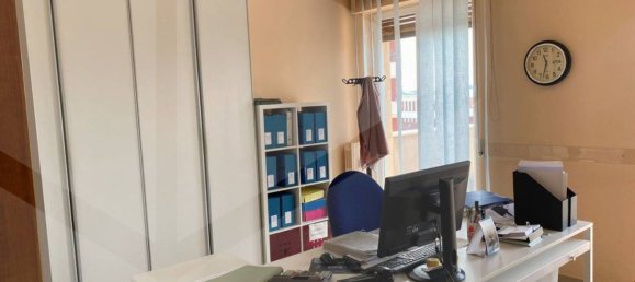 5 bedrooms Apartment in Bari, Italy No. 33910 7