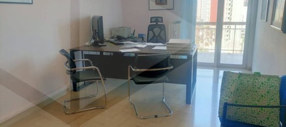 5 bedrooms Apartment in Bari, Italy No. 33910 6