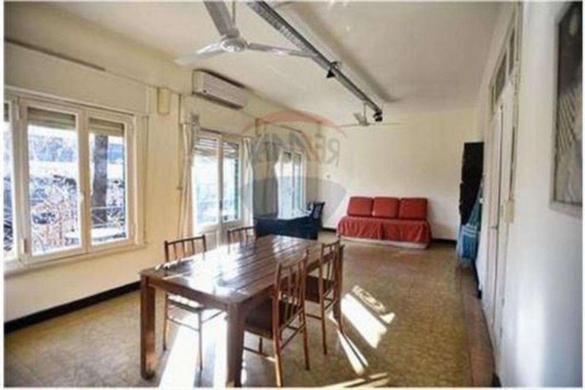 5 bedrooms House in Buenos Aires, Argentina No. 76175