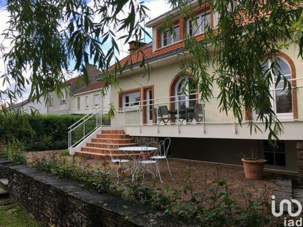 4 bedrooms House in Cholet, France No. 28956