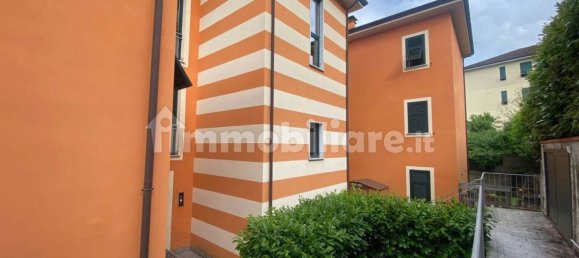 4 bedrooms Apartment in Follo, Italy No. 261793 19