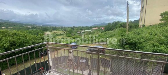 4 bedrooms Apartment in Follo, Italy No. 261793 10