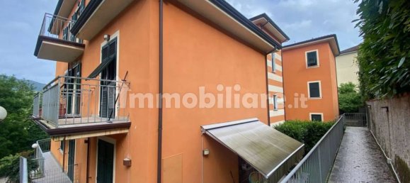 4 bedrooms Apartment in Follo, Italy No. 261793 18