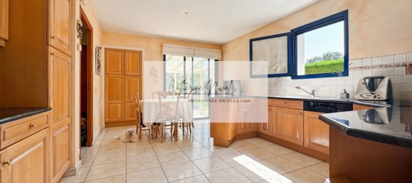 5 bedrooms House in La Baule-Escoublac, France No. 301427 4